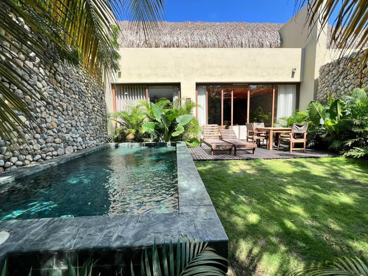 Villa Privada En Naio Palomino